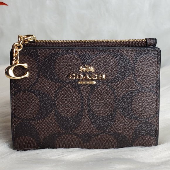 Coach Handbags - COACH SNAP CARD CASE IN SIGNATURE CANVAS